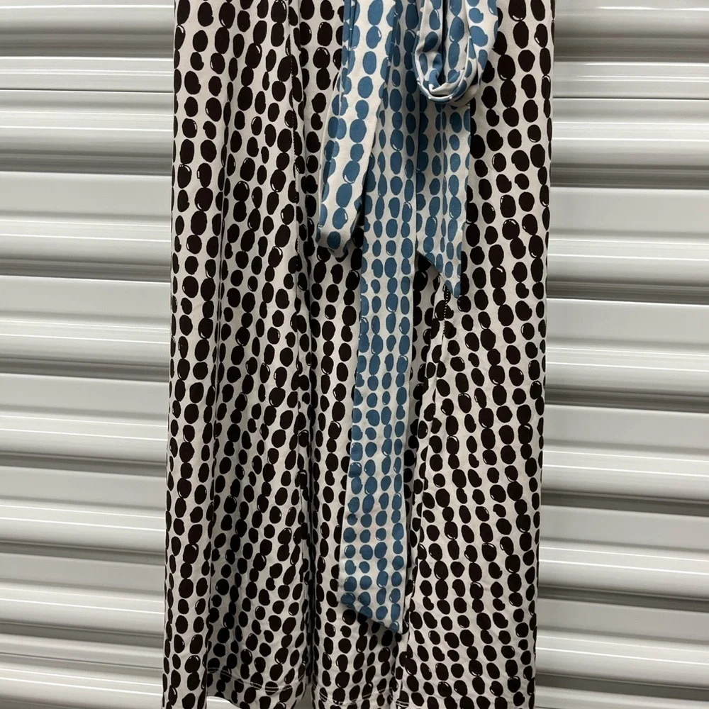 BCBGMaxAzria Brown and Blue Wrap Midi Dress - Picture 5 of 8